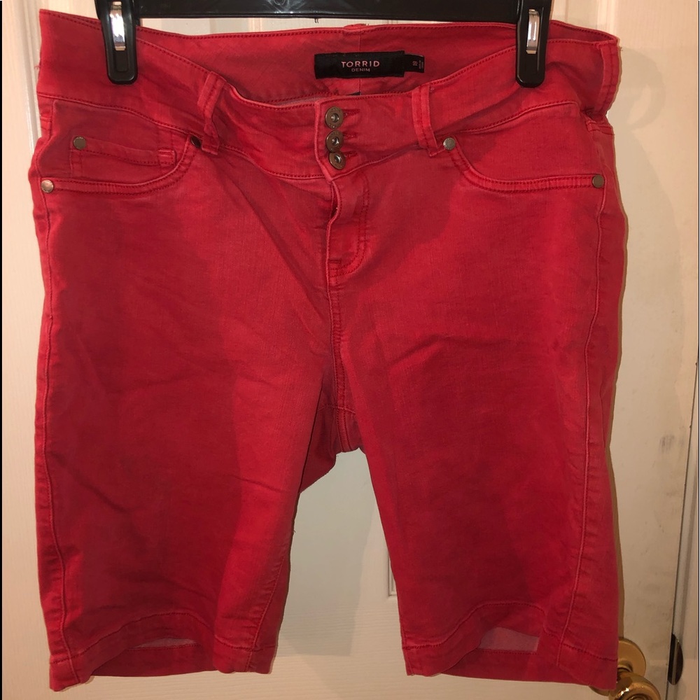 Torrid EUC bermuda shorts plus sz 18